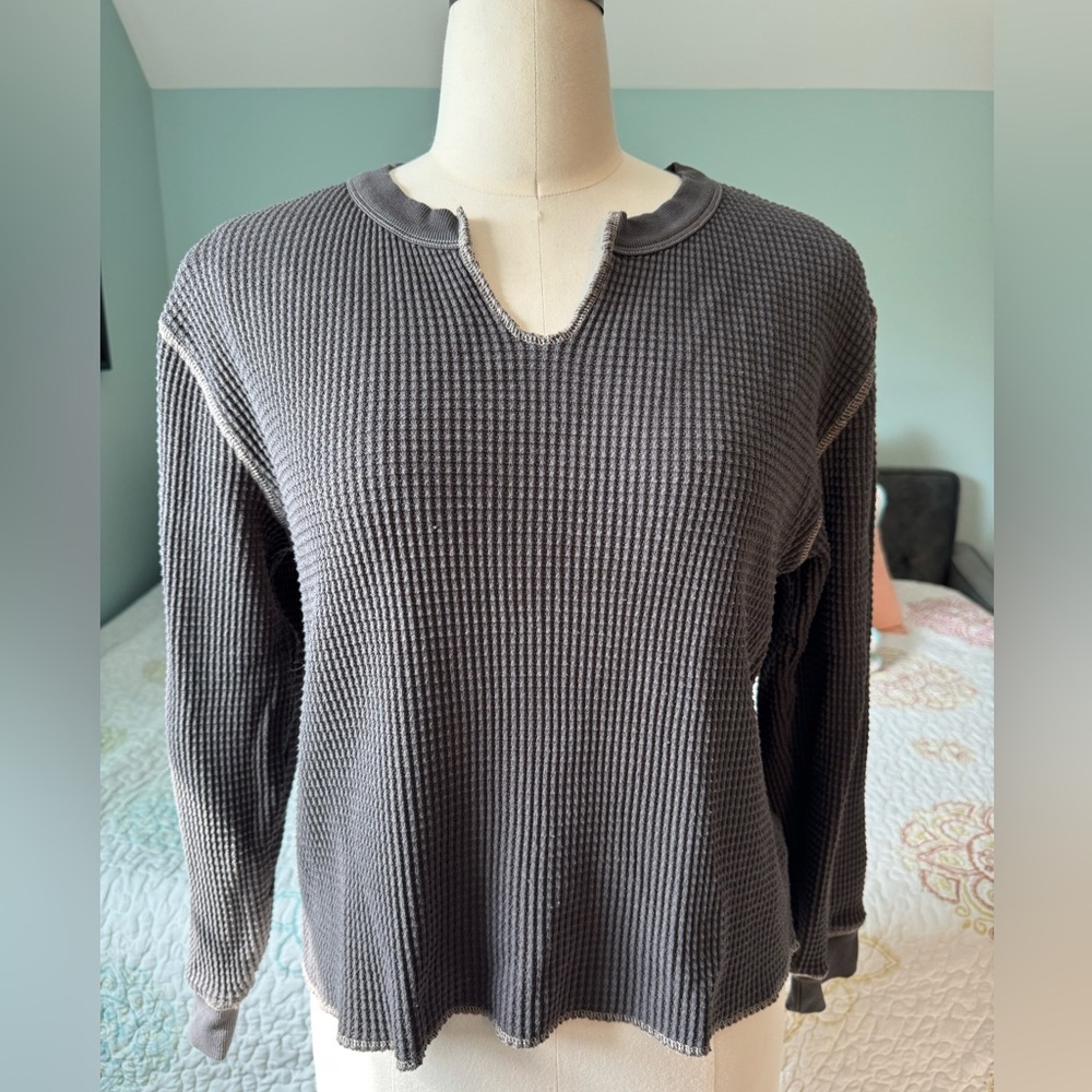 Madewell Gray Waffle Knit Woman’s Shirt